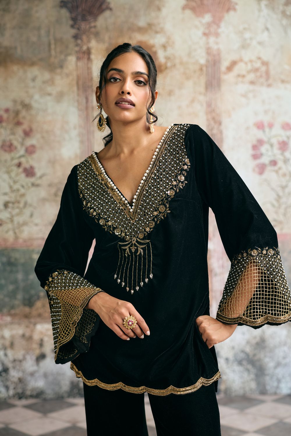 Asmaira Black Hand-Embroidered Velvet Kurta Set