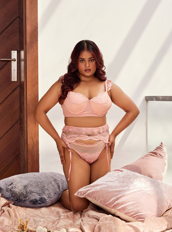 "Evelyn Peach and Pink Full Cup Lacey Bra - A beautiful full cup bra in peach and pink with delicate lace details for a feminine and elegant appearance."