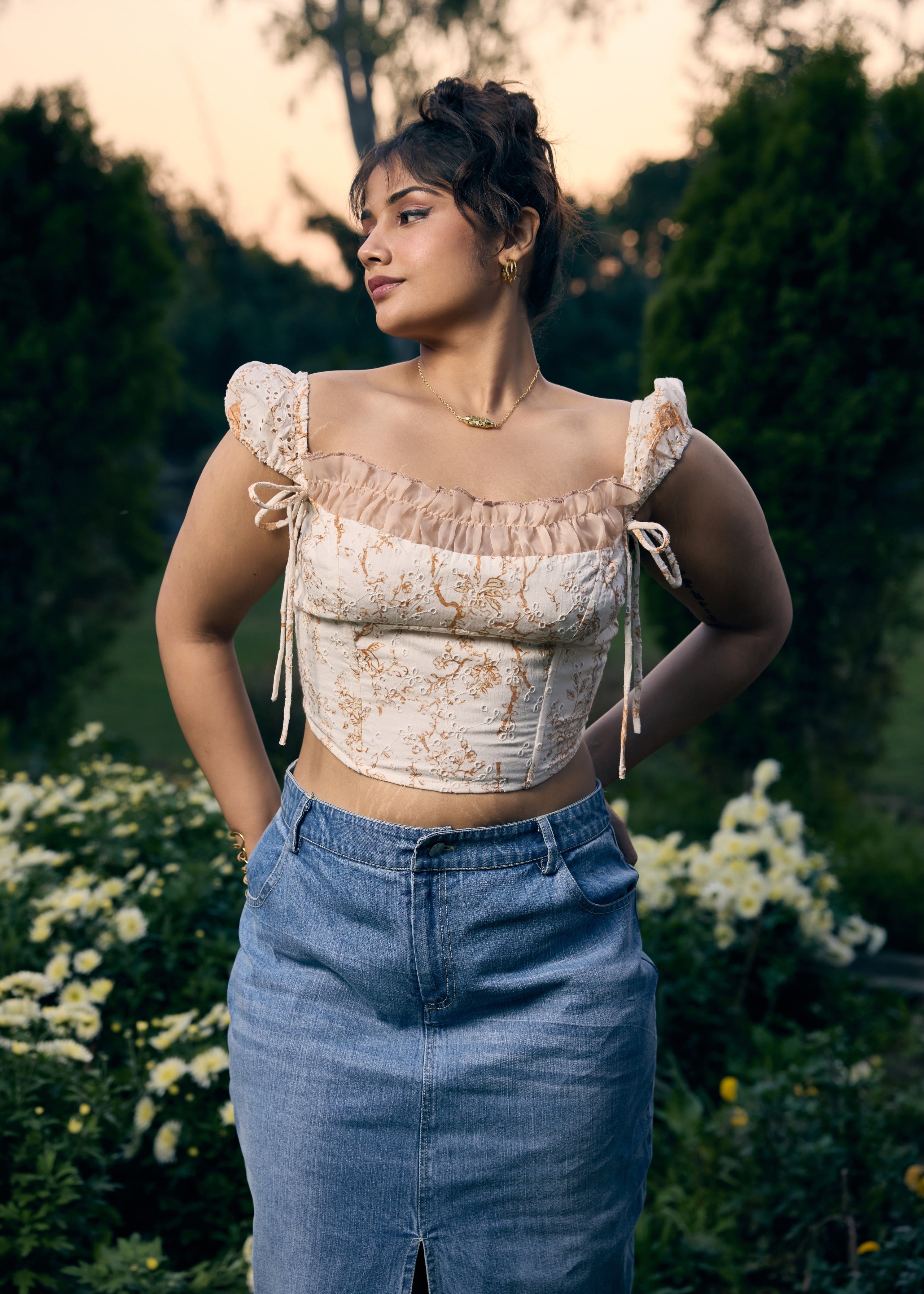 Shania Peach White Corset Top