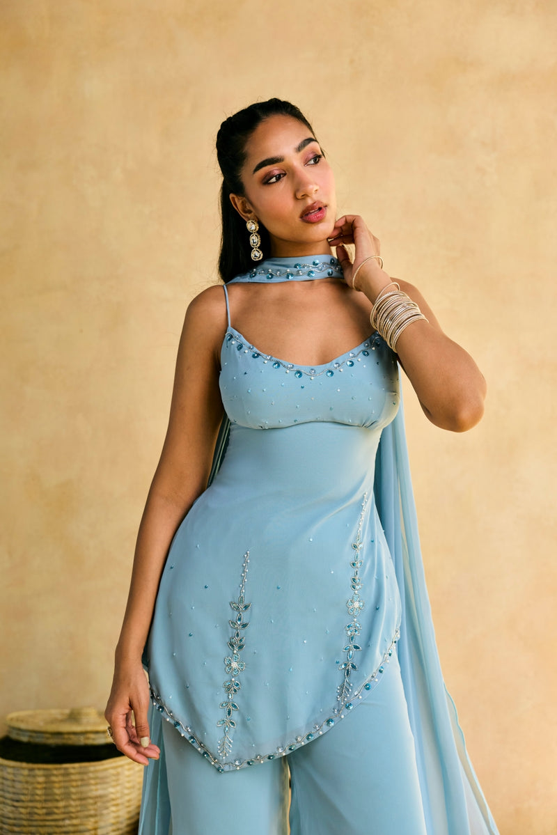 Geet Blue Embroidered Y2K Kurta Set – Lea Clothing Co.