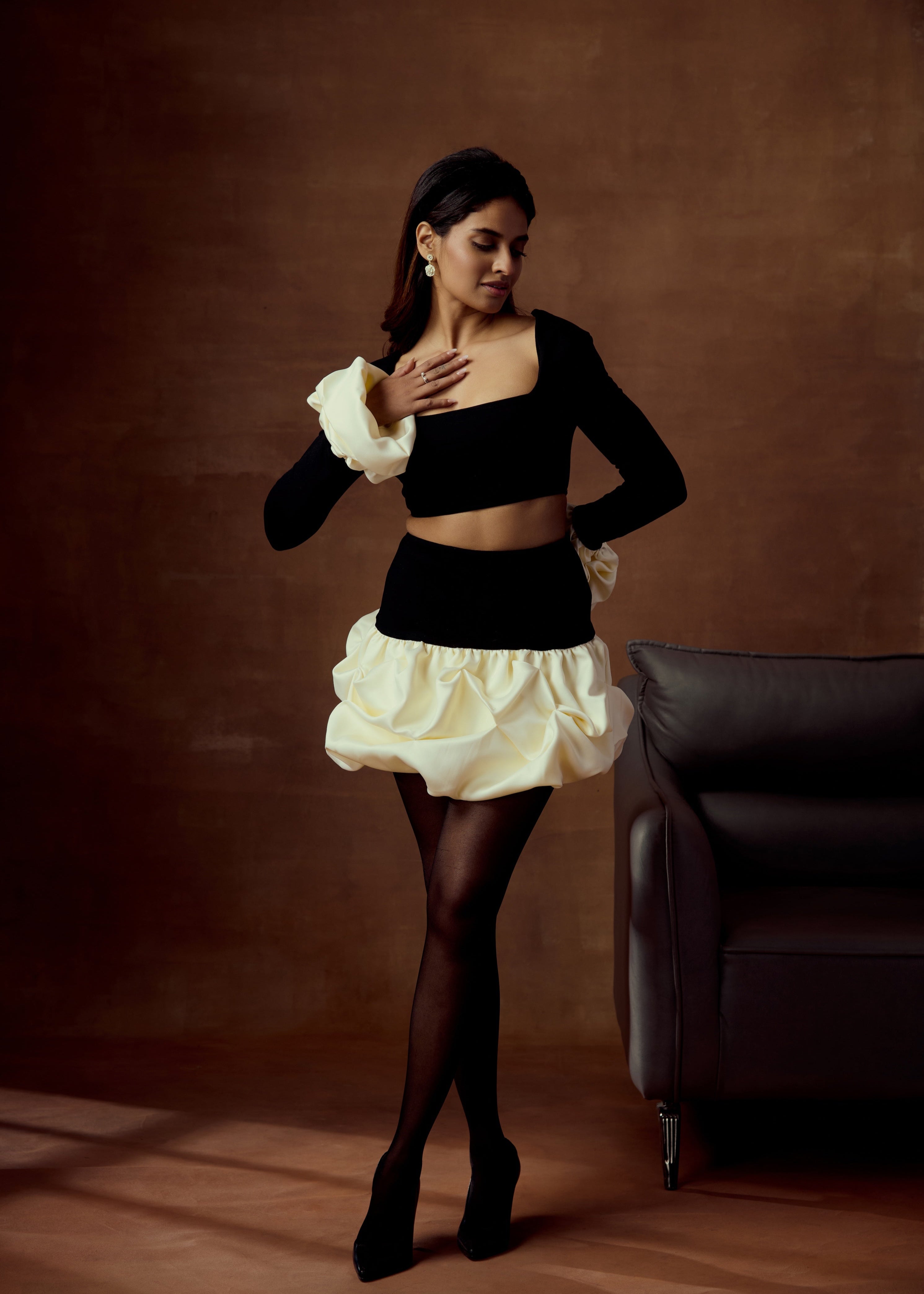 Valtheris Black Sleeve Detailed Top