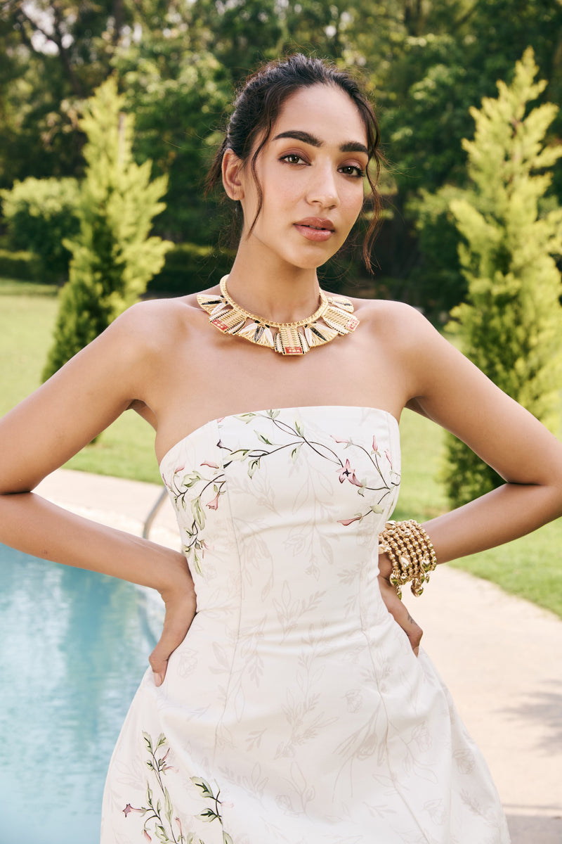 Yva Structured White Tube Dress Lea Clothing Co. Yva Structured White Tube Dress Lea Clothing Co.
