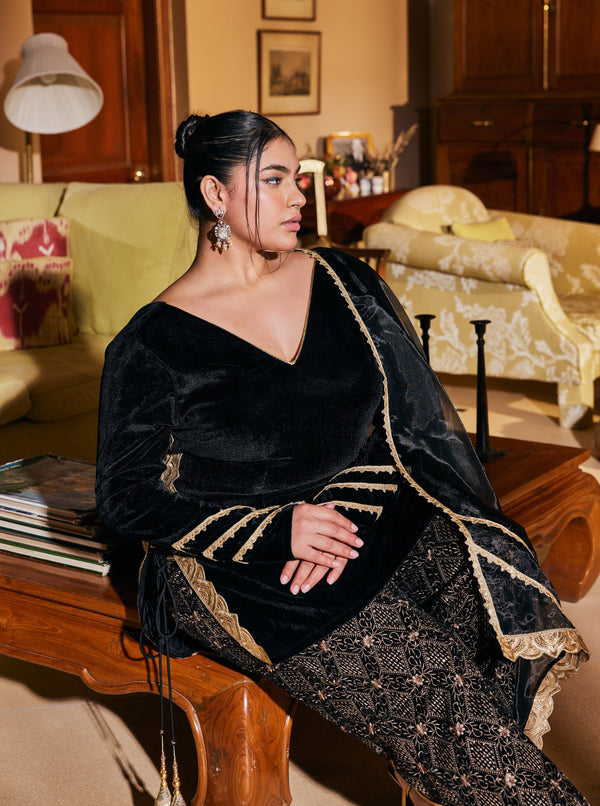 Rumi Black Embroidered Velvet Kurta Set with luxurious black velvet fabric and elegant embroidery