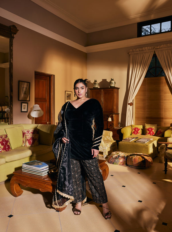 Rumi Black Embroidered Velvet Kurta Set with luxurious black velvet fabric and elegant embroidery