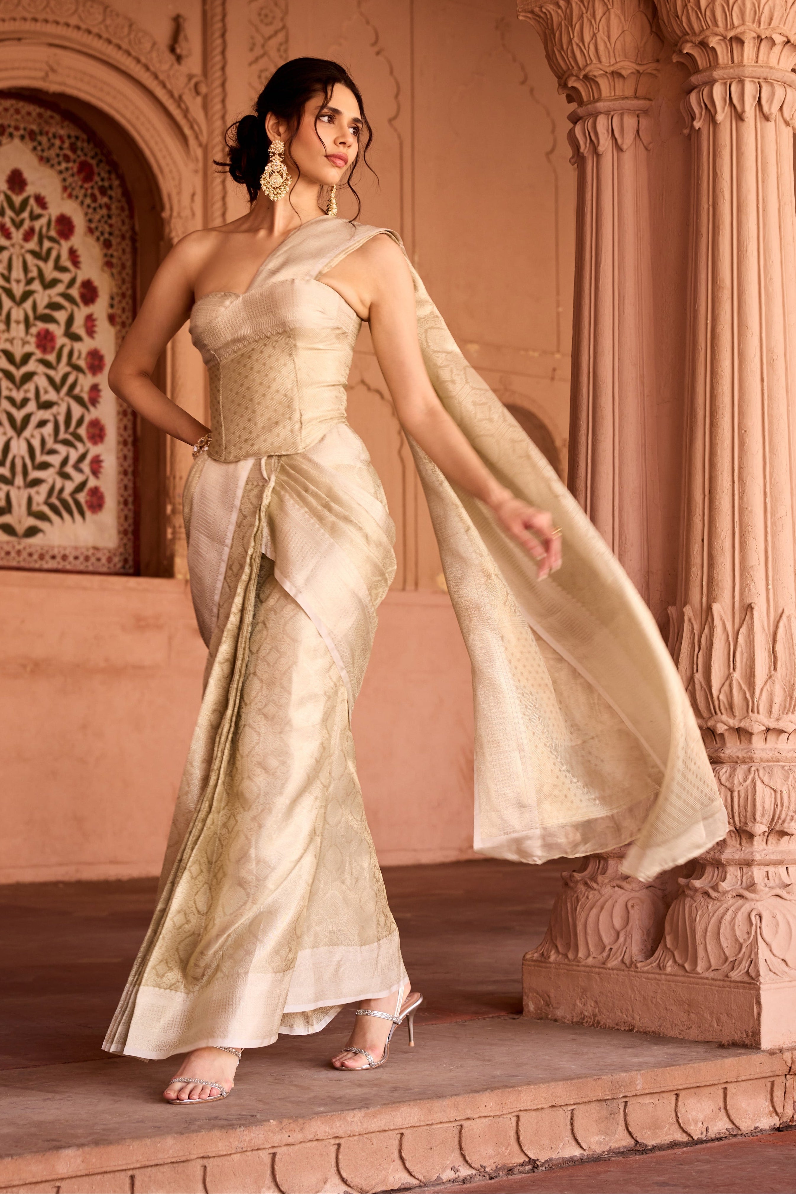 Zaida Gold Banarasi Pre-Draped Saree Set