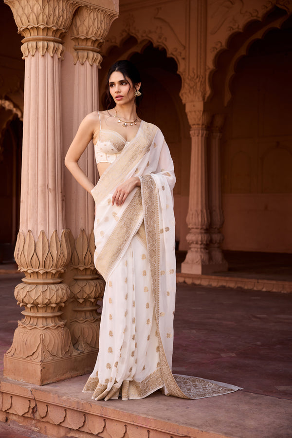 Haniya White+Gold Banarasi Pre-Stiched Saree
