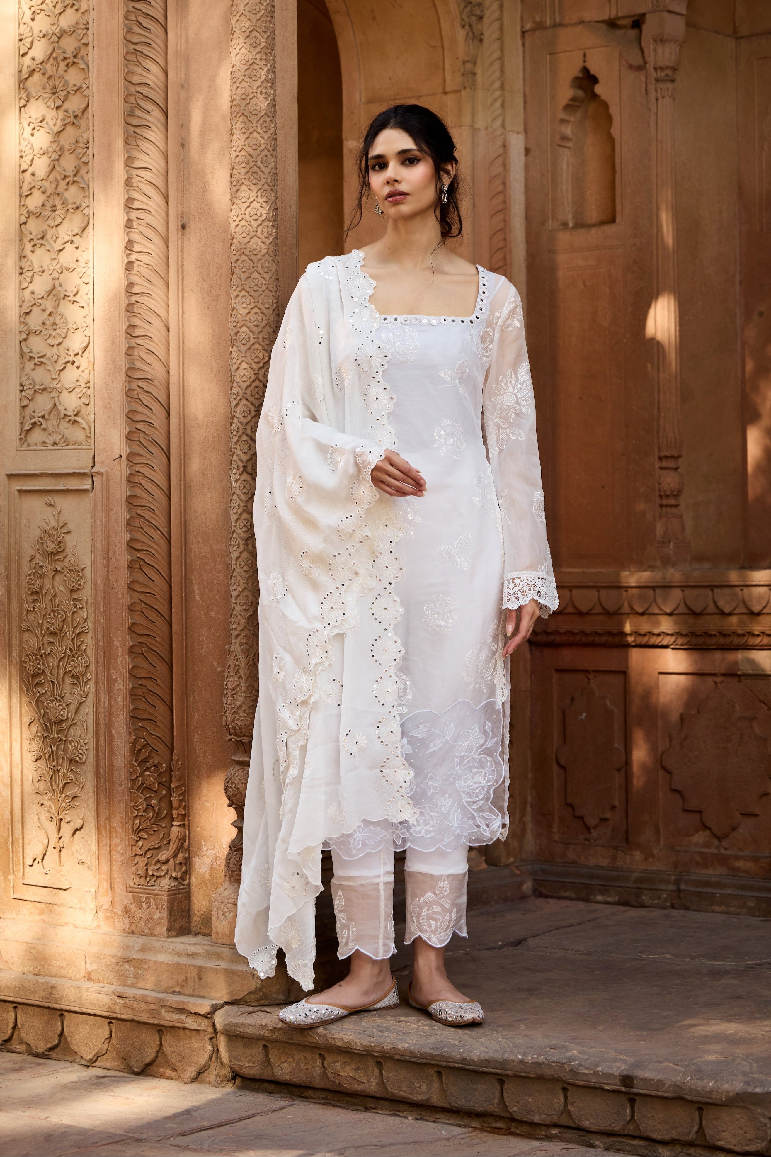 Qadira White Organza Floral Kurta Set
