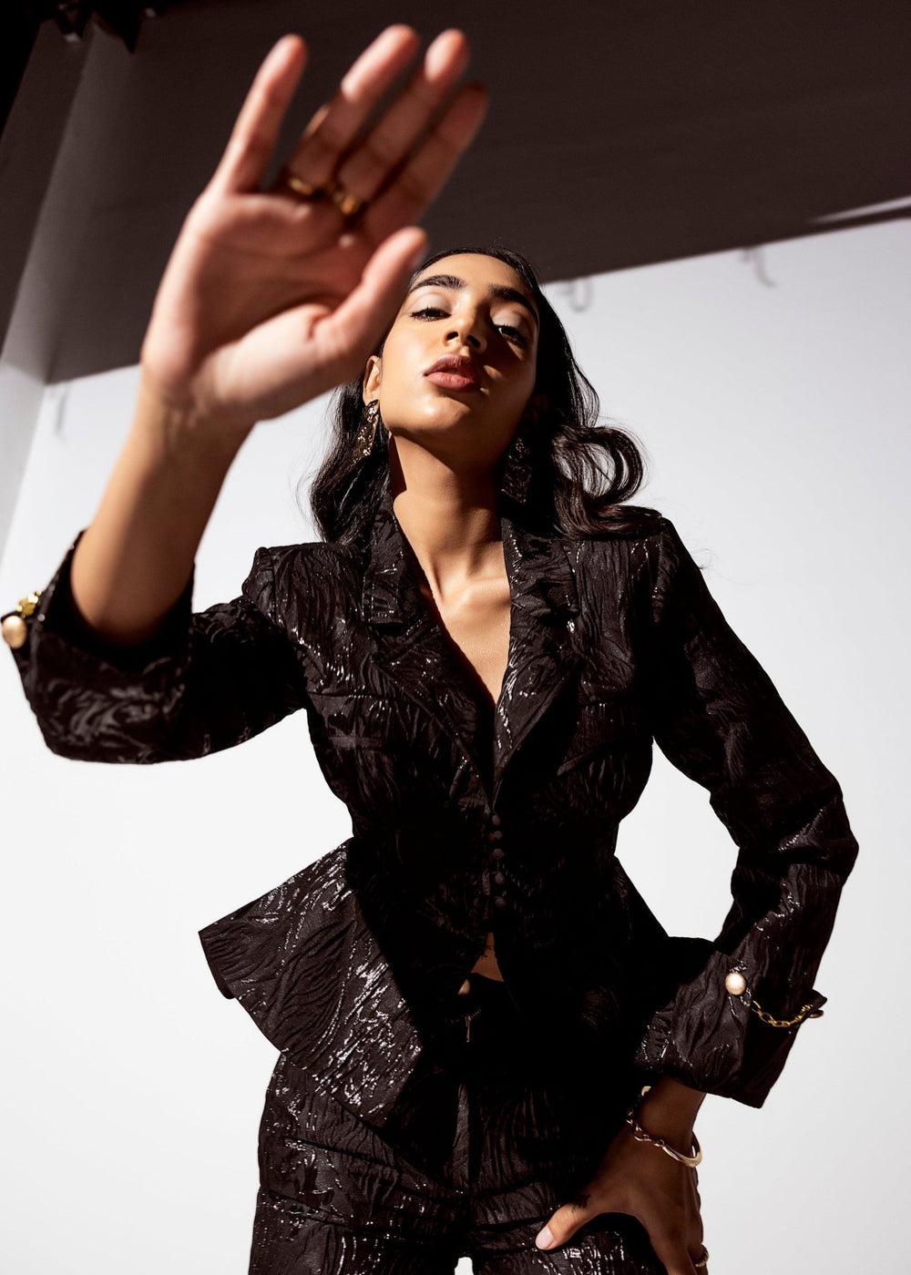 Donna Black Embroidered Jacquard Corset Blazer
 